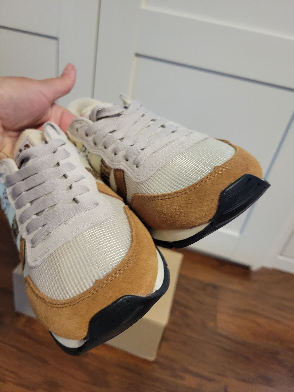 Gola Women’s Cream & Tan Sneakers with Animal-Print Accents - Picture 7 of 13